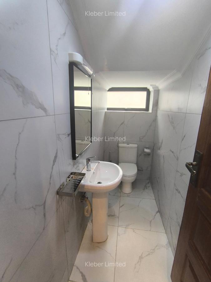 4 Bed Villa with En Suite in Kitengela - 9