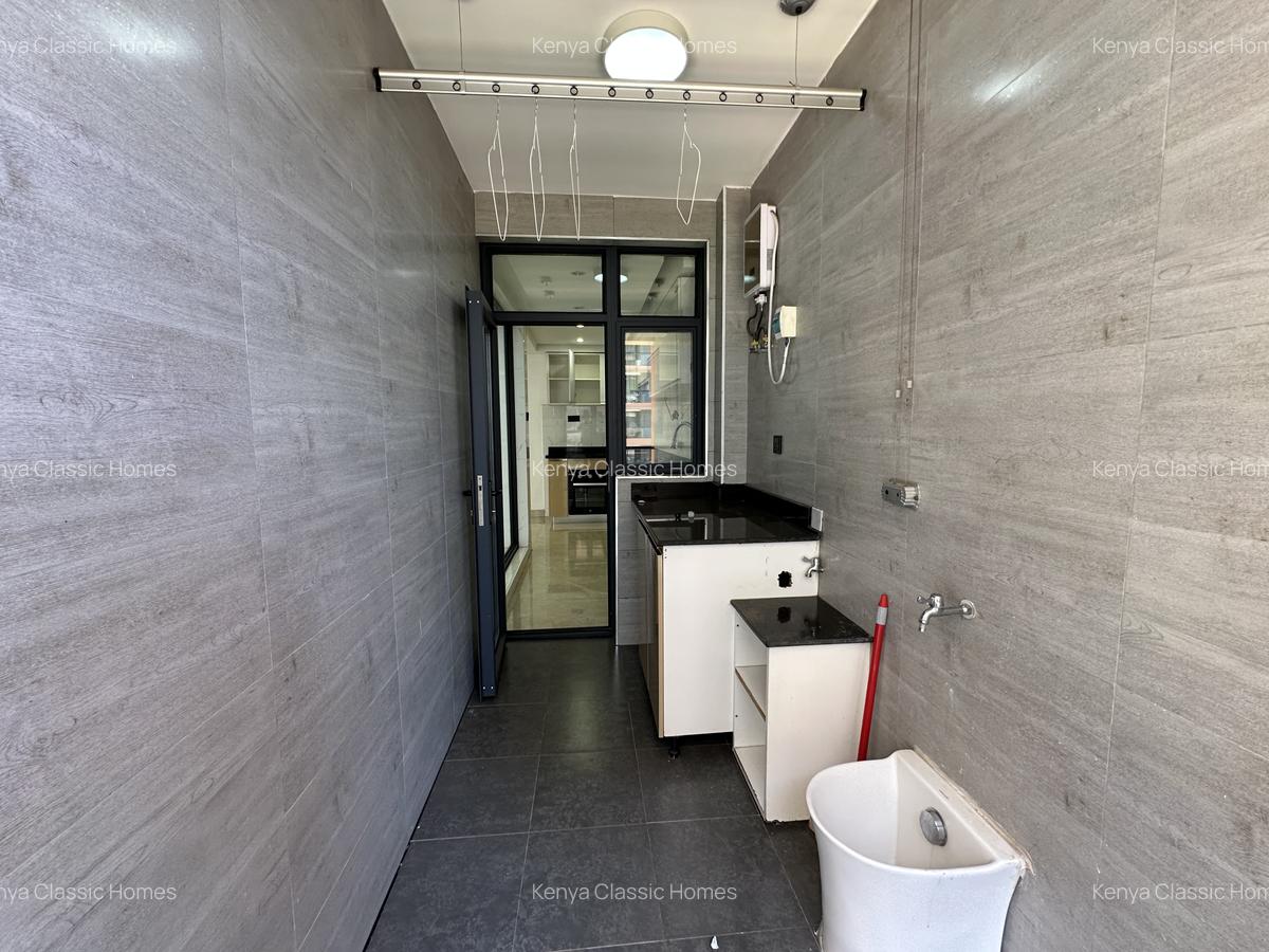 2 Bed Apartment with En Suite in Lavington - 5