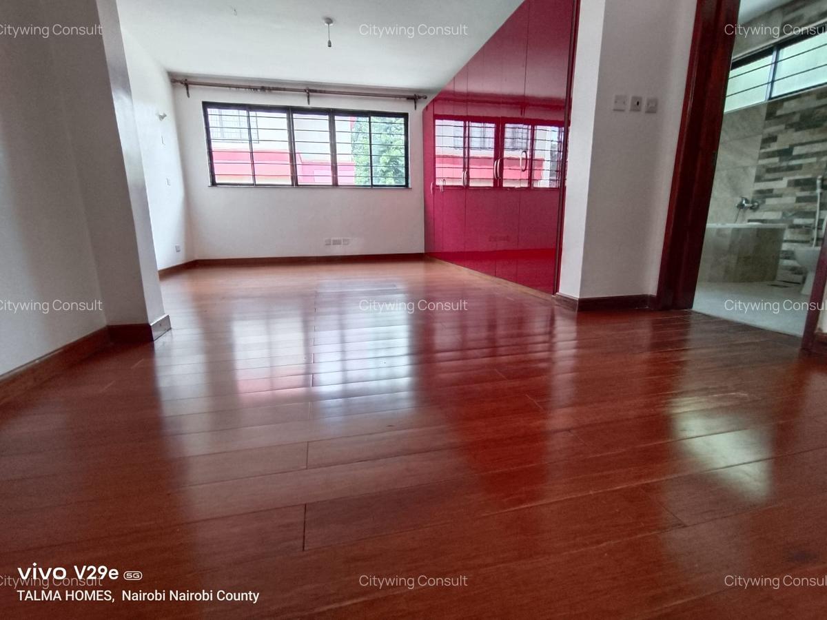 5 Bed Townhouse with En Suite at Convert Drive - 12