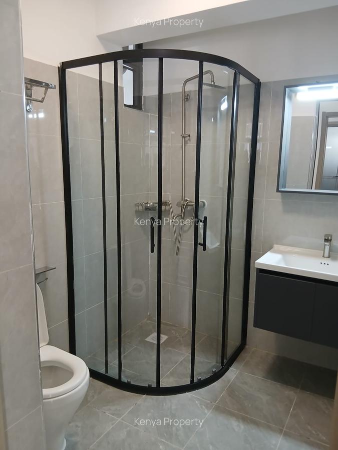 1 Bed Apartment with En Suite at Kindaruma Rd - 5