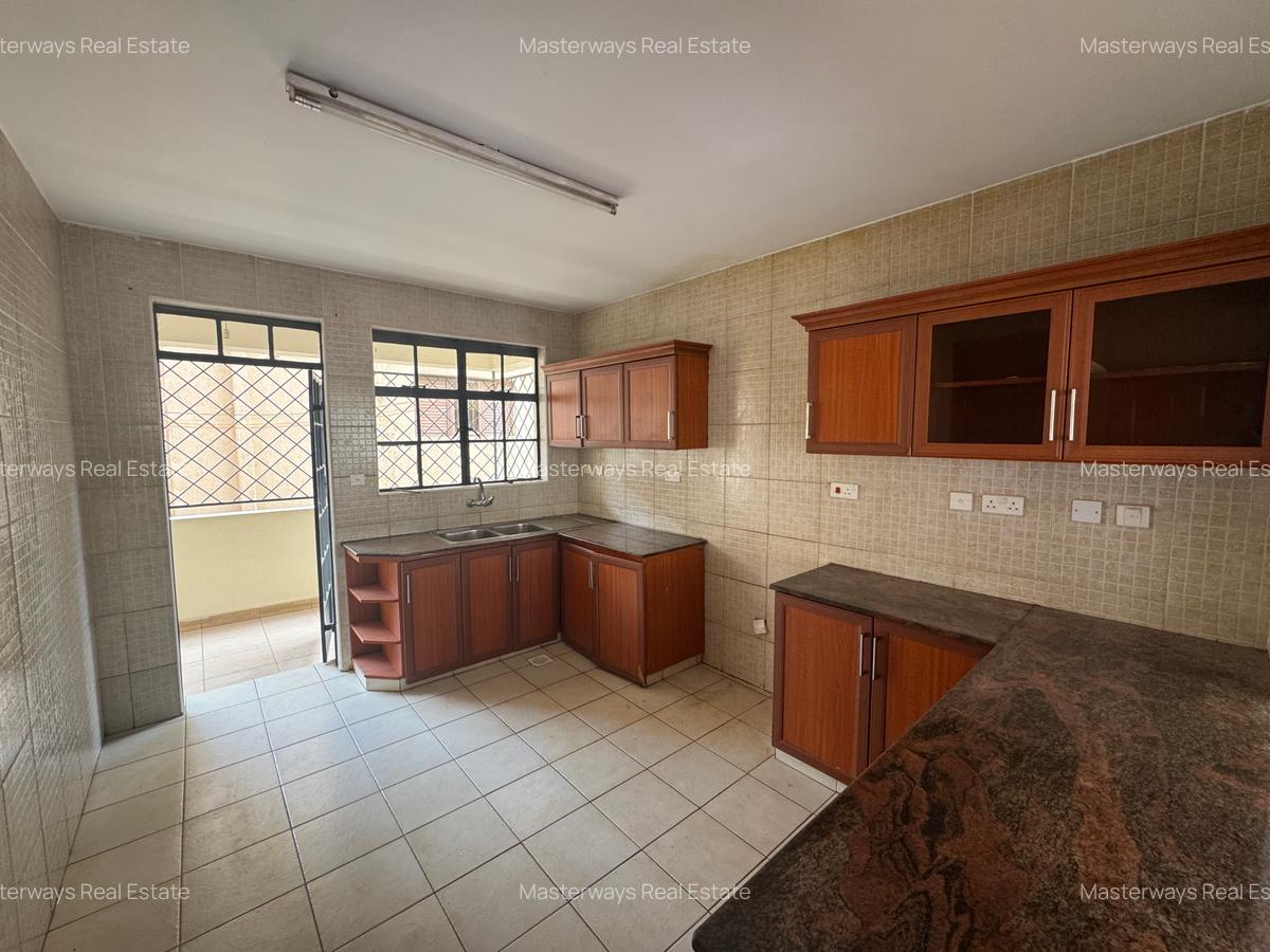 3 Bed Apartment with En Suite in Lavington - 1