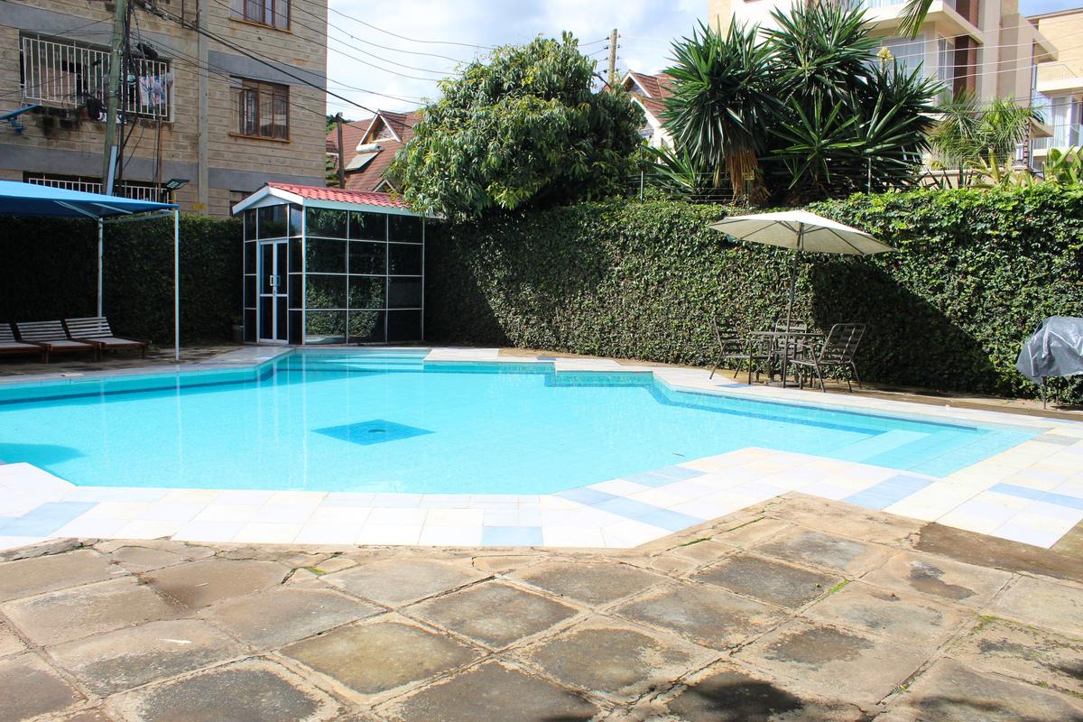 5 Bed Villa with En Suite in Lavington - 4