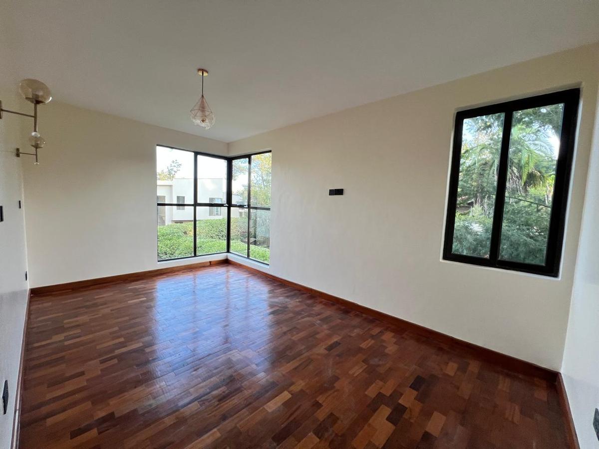 4 Bed Townhouse with En Suite in Karen - 12