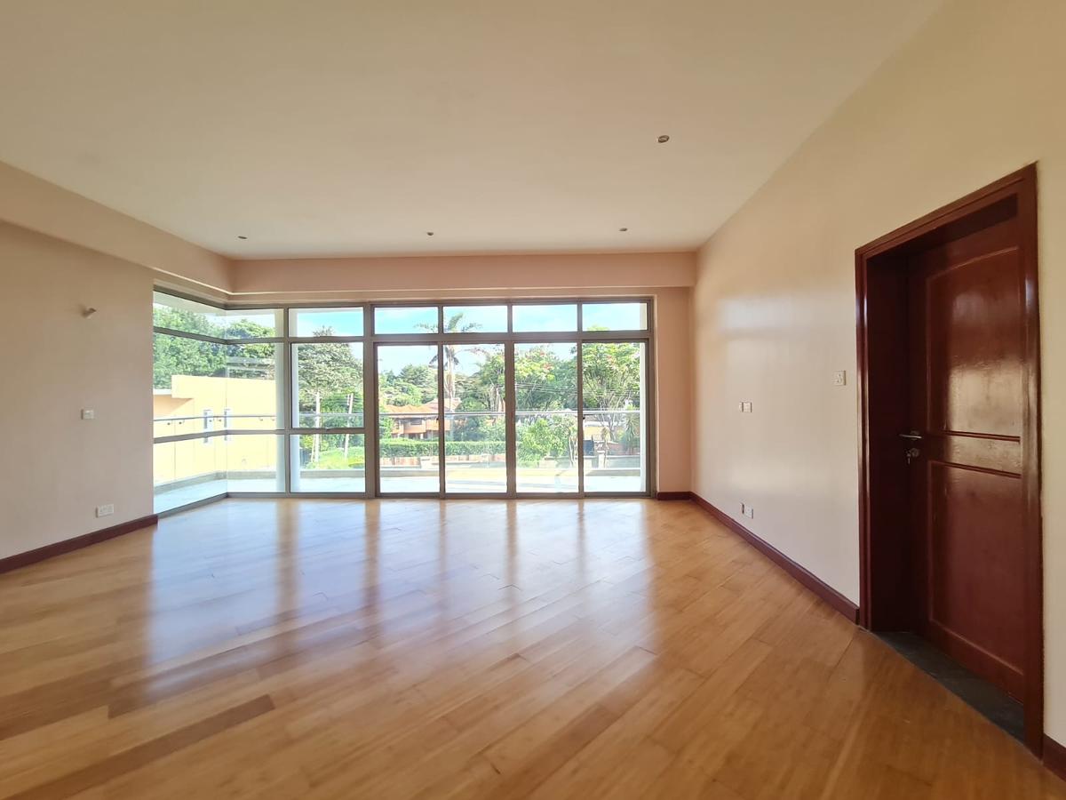 5 Bed Townhouse with En Suite at Karen - 6