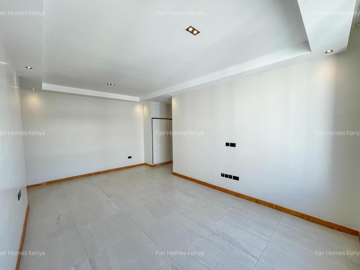 4 Bed Apartment with En Suite at Peponi Road - 9