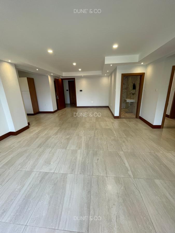 Serviced 2 Bed Apartment with En Suite in Westlands Area - 5