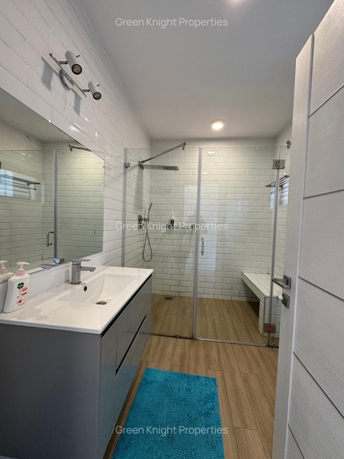 Serviced 2 Bed Apartment with En Suite in Lavington - 16