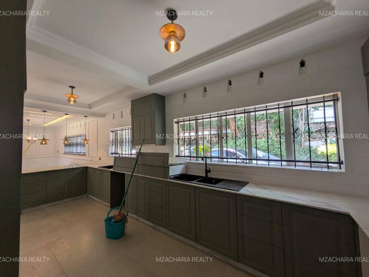4 Bed House with En Suite in Muthaiga - 9