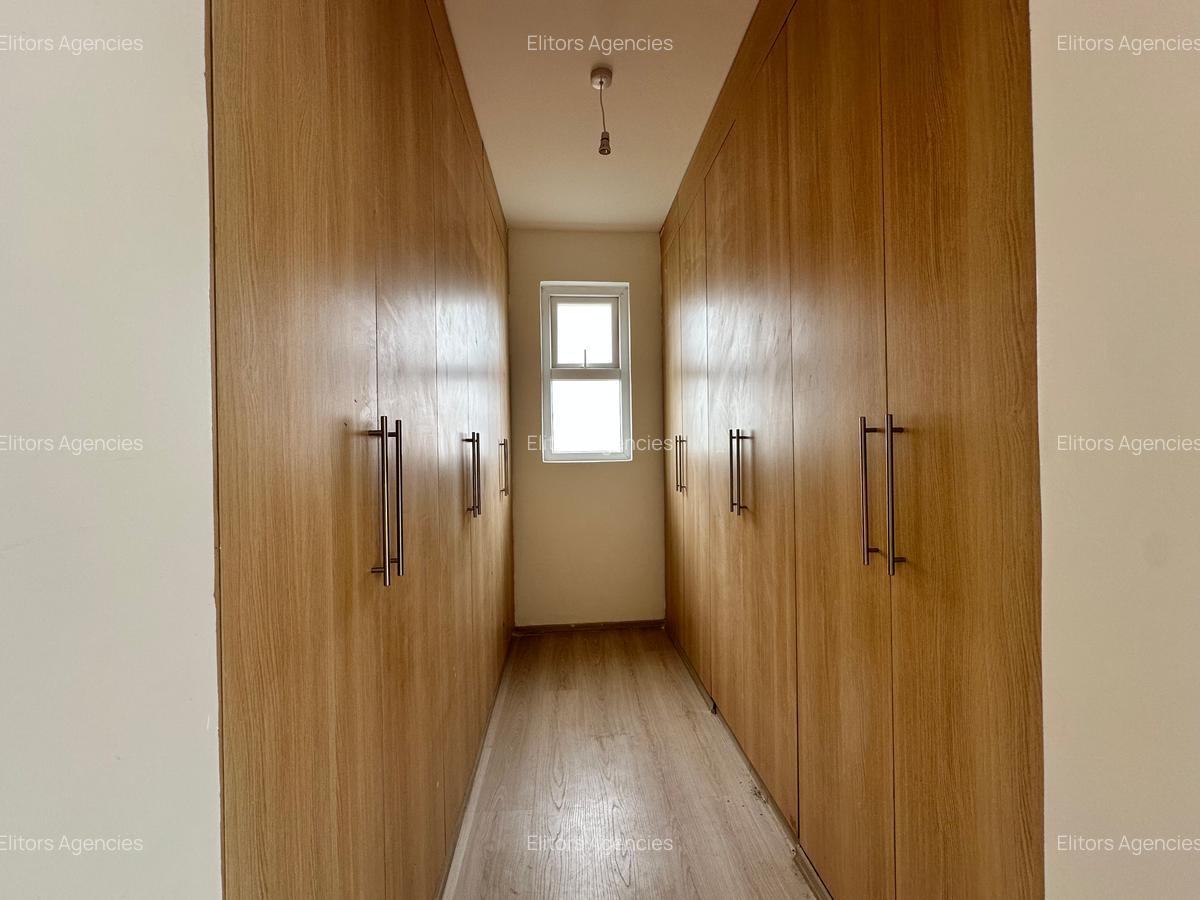 3 Bed Apartment with En Suite at Sports Road - 11