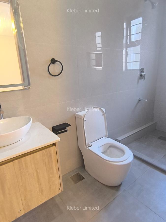 4 Bed Villa with En Suite at Muhuri Road - 20