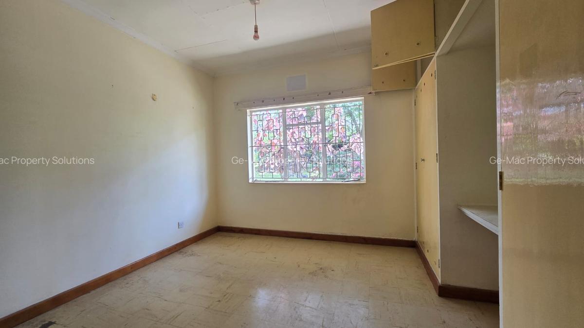 4 Bed House with En Suite in Runda - 8