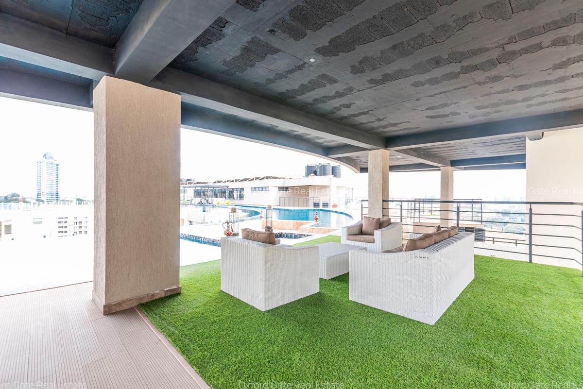 4 Bed Apartment with En Suite in Riverside - 12