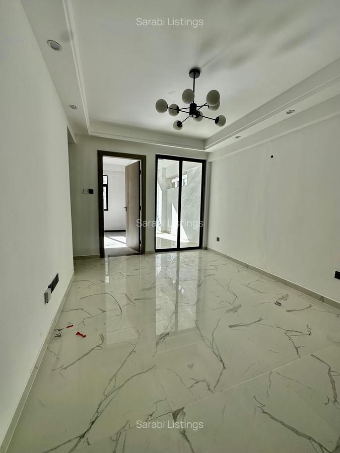 2 Bed Apartment with En Suite in Kilimani - 3