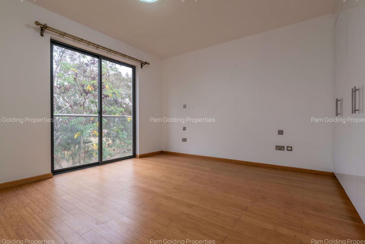 4 Bed Townhouse at Garden City - 8