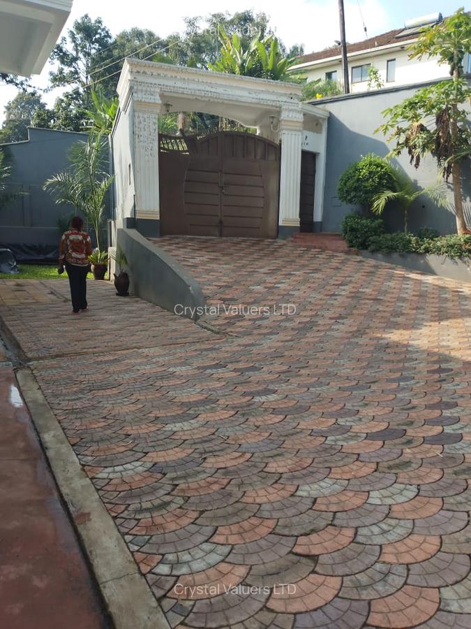6 Bed House with En Suite in Kitisuru - 3