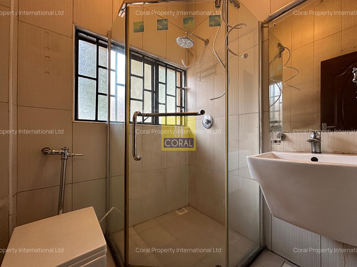 4 Bed Townhouse in Parklands - 9