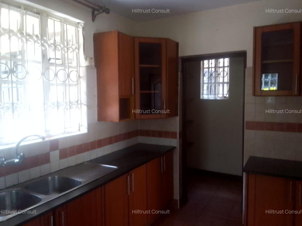 4 Bed Townhouse with En Suite at Off Gatundu Rd - 7