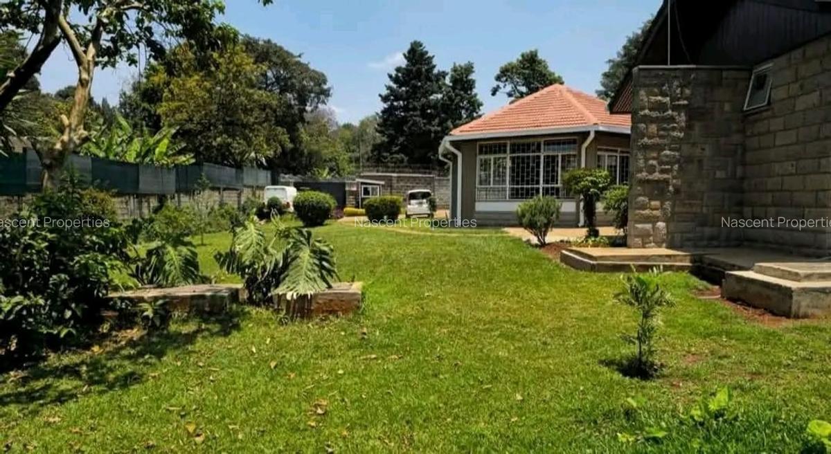 4 Bed House with En Suite at Loresho - 16