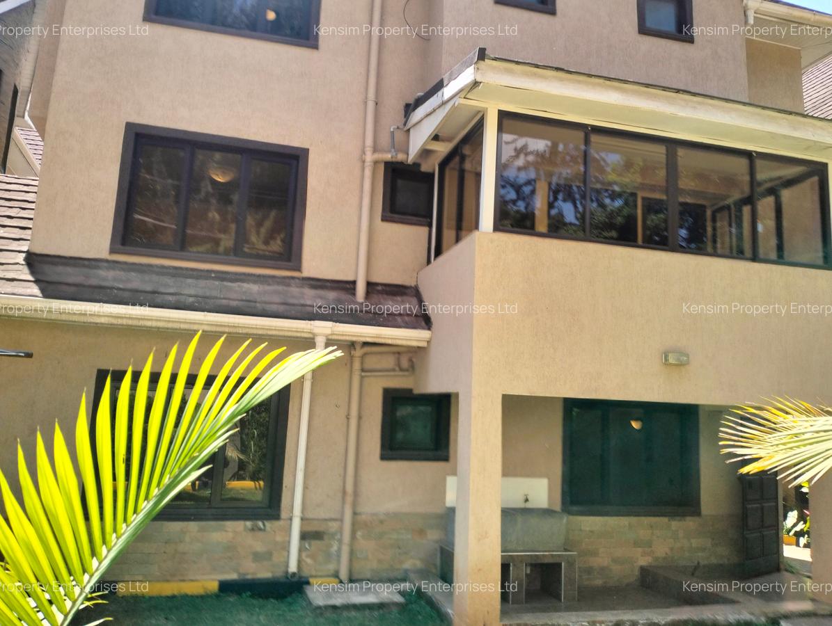 5 Bed Townhouse with En Suite in Lavington - 8