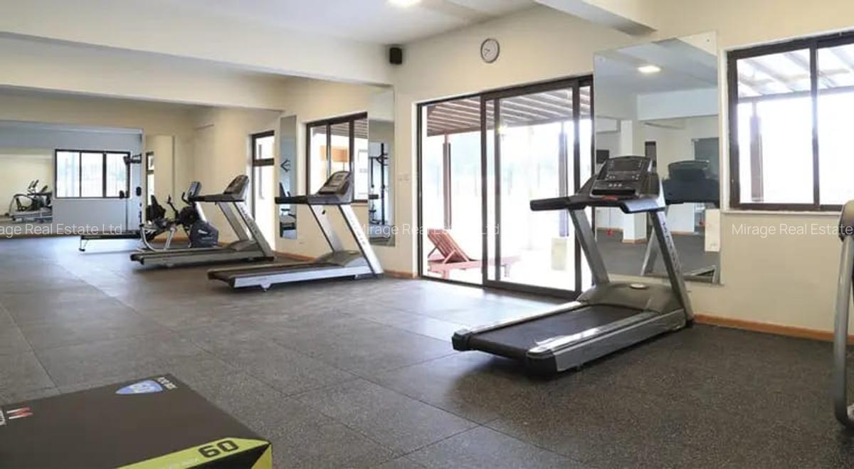 3 Bed Apartment with Swimming Pool in Garden Estate - 4