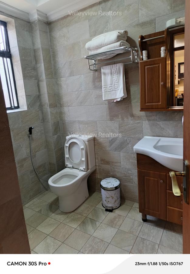 1 Bed Villa with En Suite at Lavington - 4