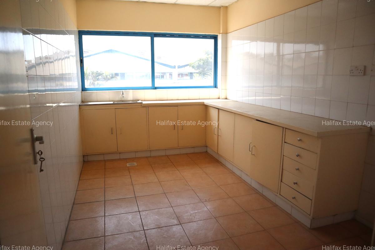 12,500 ft² Commercial Property with Backup Generator in Mombasa Road - 10