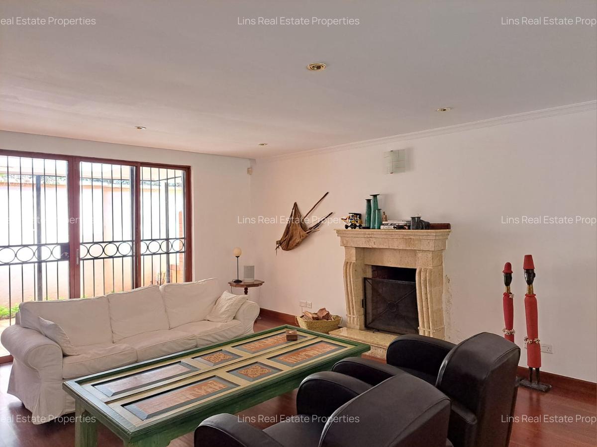 3 Bed Townhouse with En Suite in Muthaiga - 11