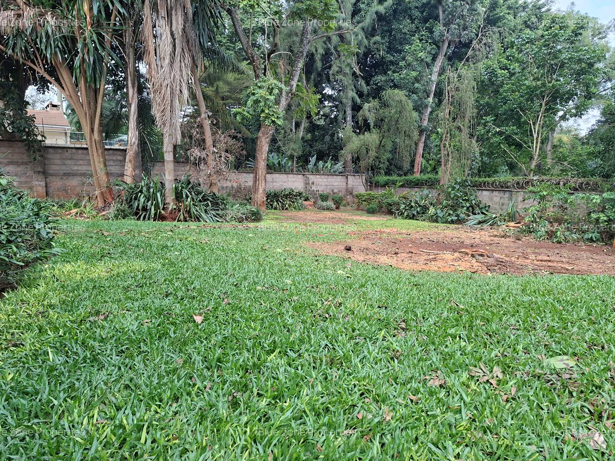 4 Bed House with En Suite at Off Mimosa Rd - 3