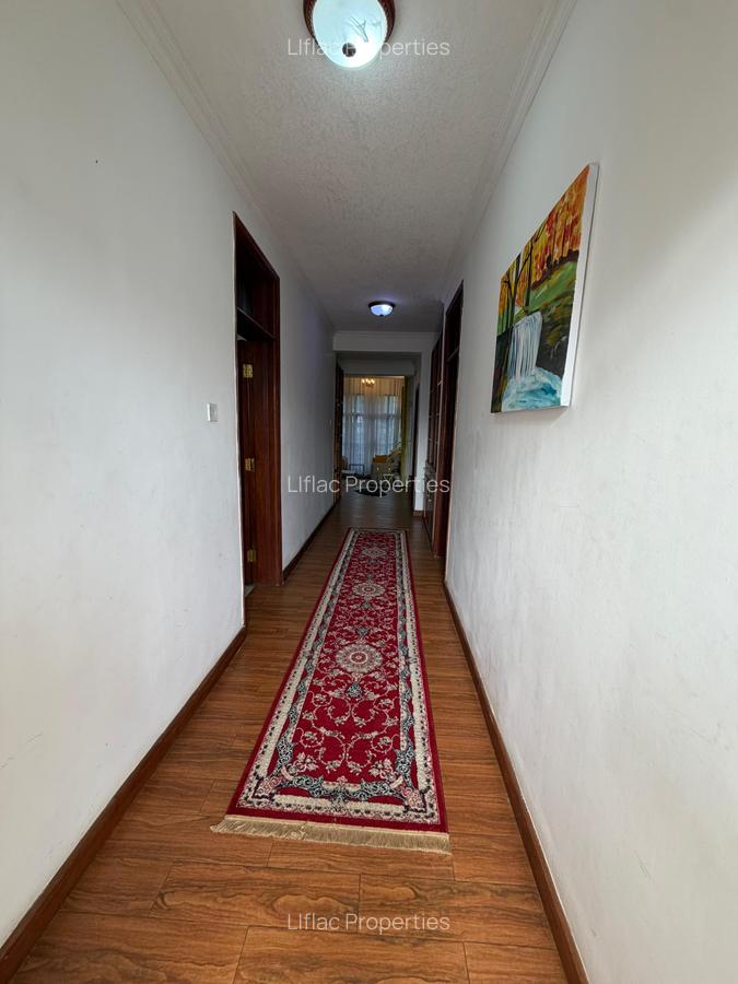 5 Bed Townhouse with En Suite in Runda - 20