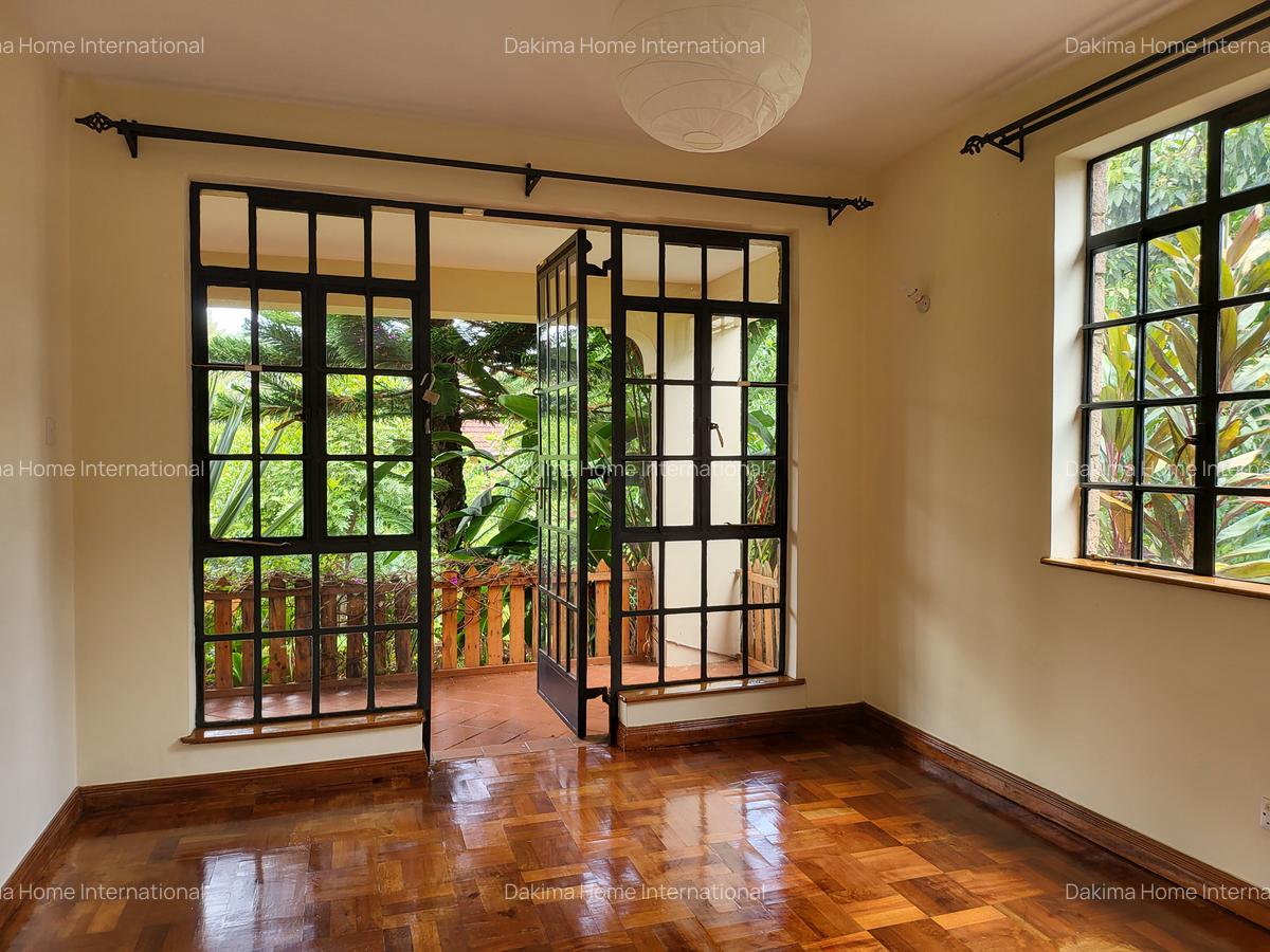 4 Bed Townhouse with En Suite in Runda - 6