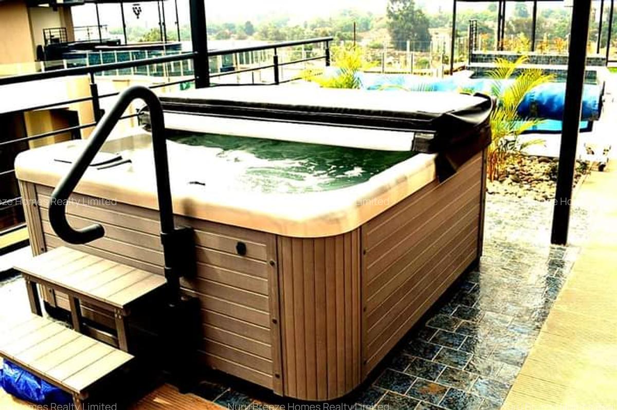 3 Bed Apartment with En Suite in Riverside - 7