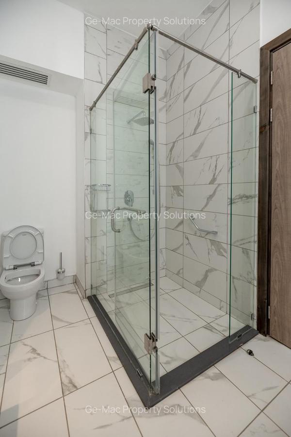 3 Bed Apartment with En Suite in Rosslyn - 14