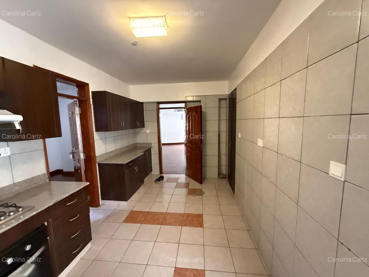 2 Bed Apartment with En Suite in Kilimani - 7