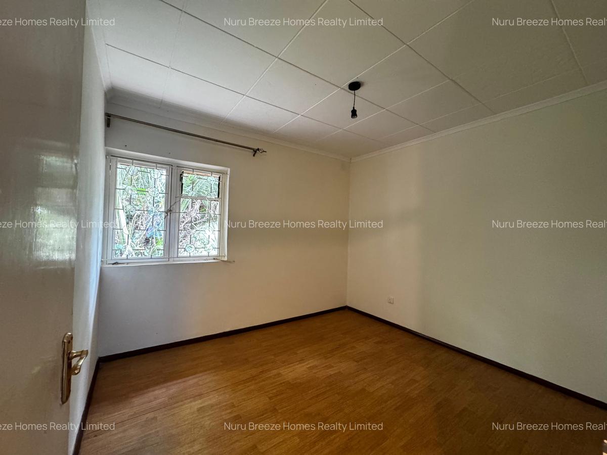 4 Bed House with En Suite in Kyuna - 20