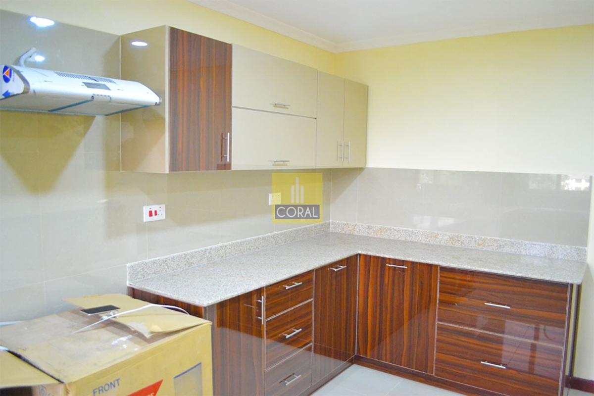 3 Bed Apartment with En Suite in Riara Road - 12