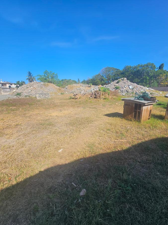1 ac Land at Nyali - 3