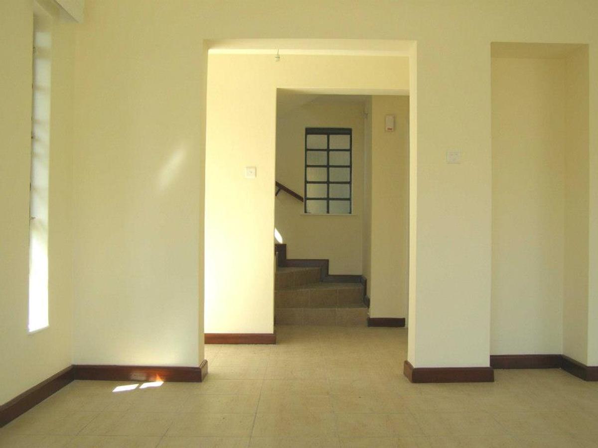 3 Bed Townhouse with En Suite at Mombasa Road - 3