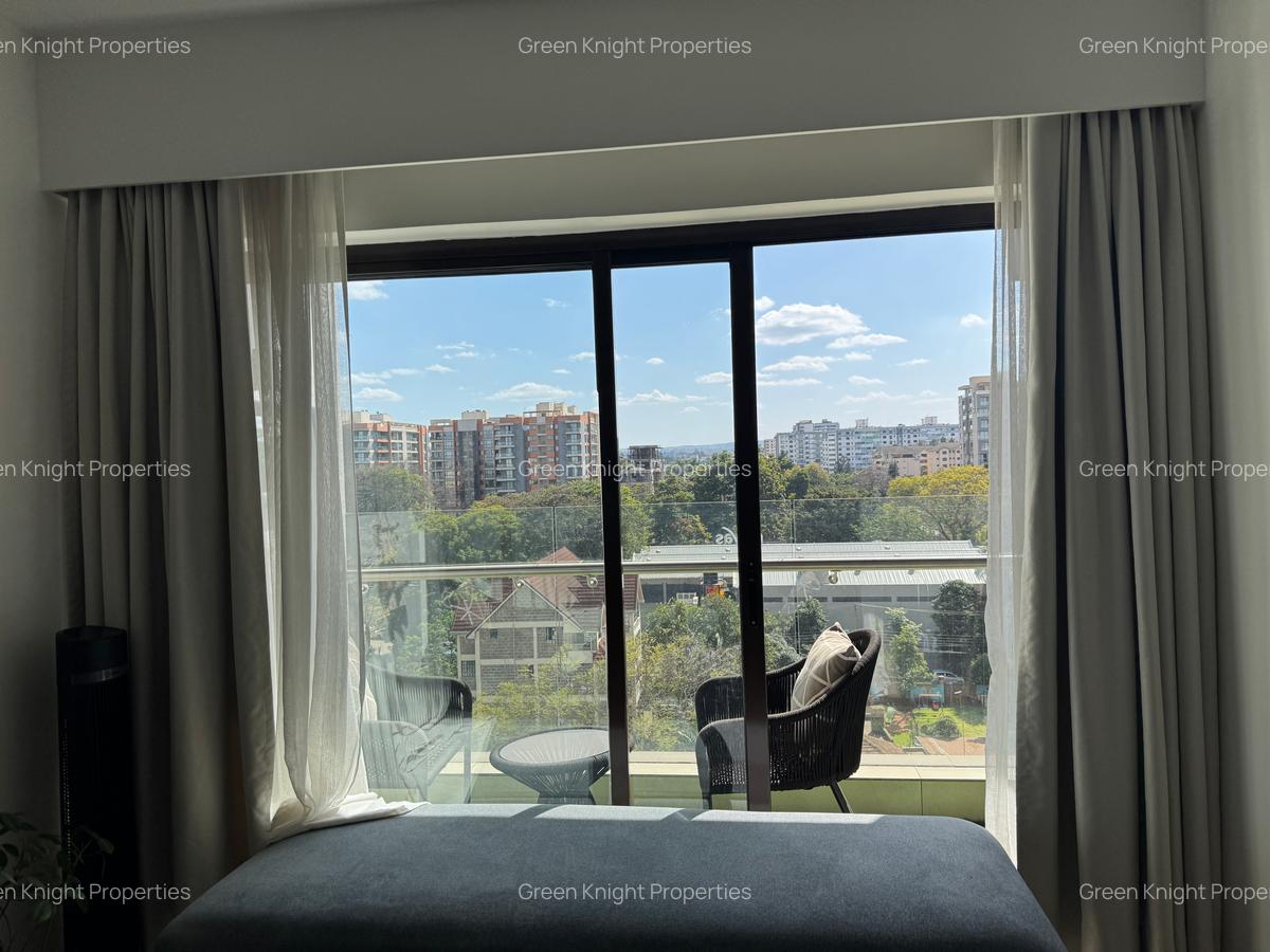 Serviced 1 Bed Apartment with En Suite in Lavington - 11