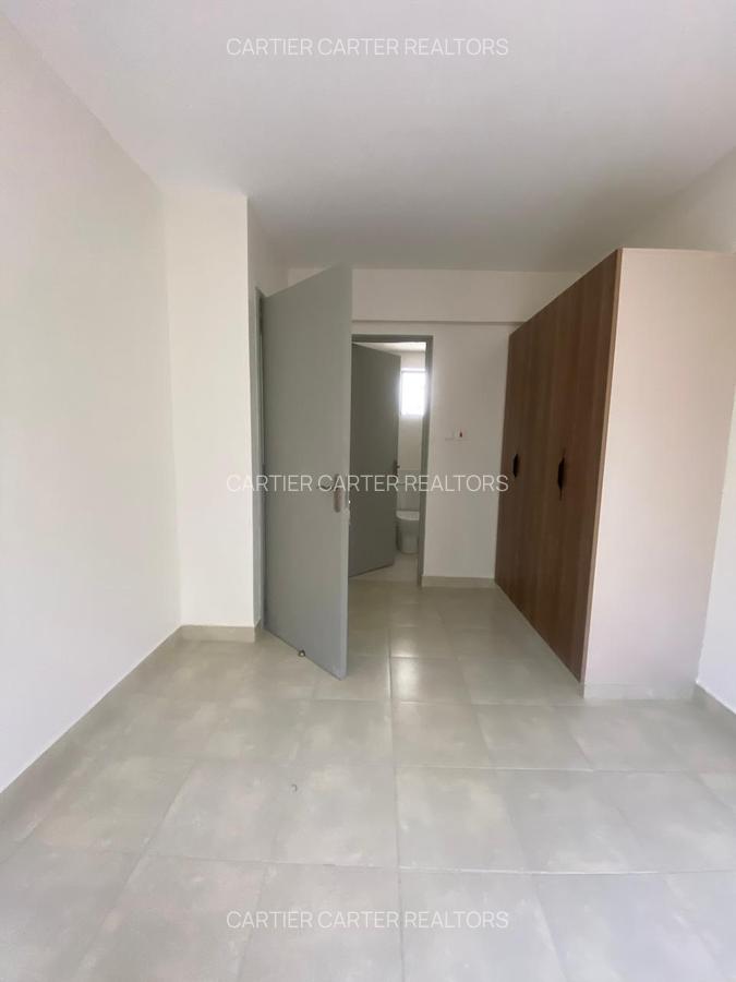 2 Bed Apartment with En Suite in Garden Estate - 3