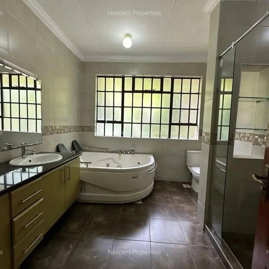 4 Bed House with En Suite in Karen - 10