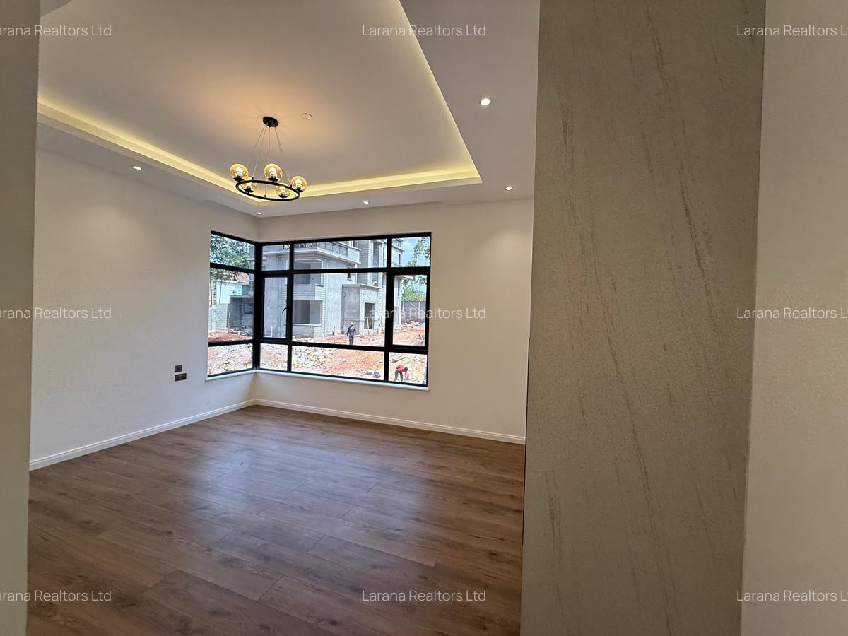 5 Bed Townhouse with En Suite at Mzima Springs - 5