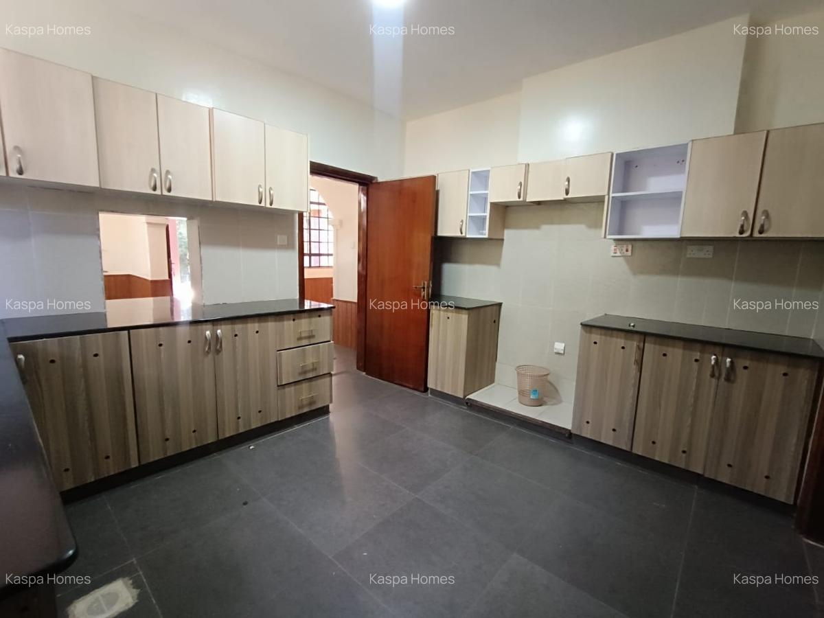 3 Bed House with En Suite in Gigiri - 13