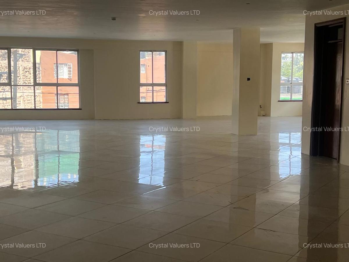 4,000 ft² Commercial Property with Backup Generator in Pangani - 7