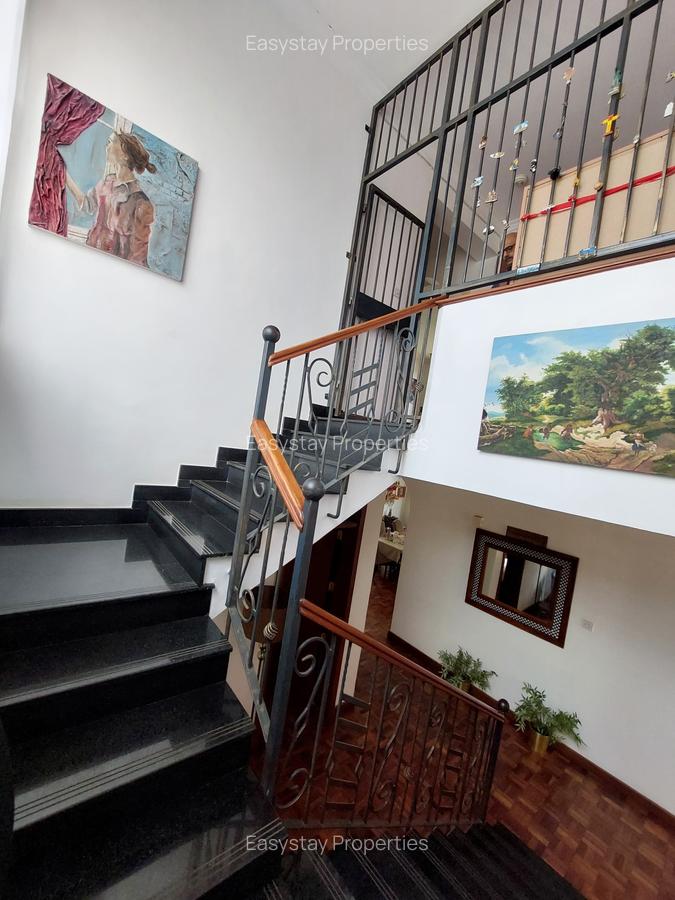 4 Bed Townhouse with En Suite in Lavington - 7