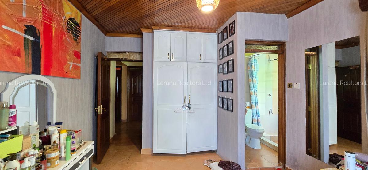 4 Bed Townhouse with En Suite in Lavington - 5