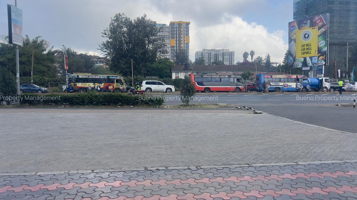 300 ft² Shop with Service Charge Included in Ngong Road - 2