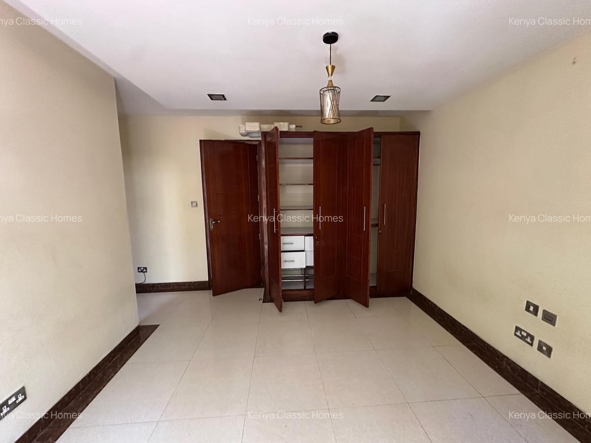 4 Bed Apartment with En Suite at Lavington - 18