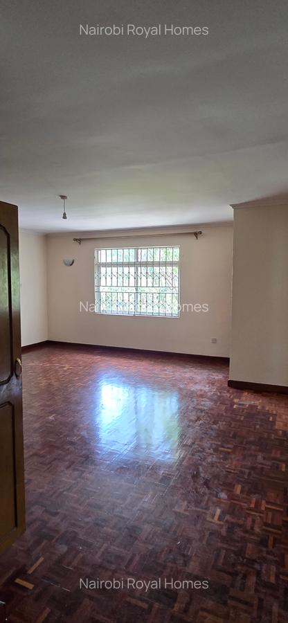 5 Bed Townhouse with En Suite at Lavington Green - 14