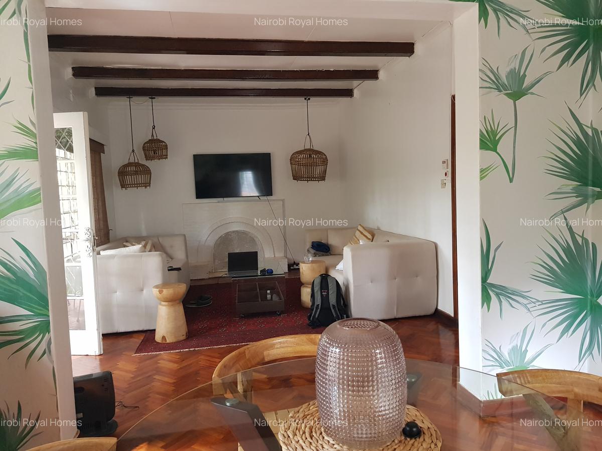 3 Bed House with En Suite at Rosslyn Lone Tree - 11