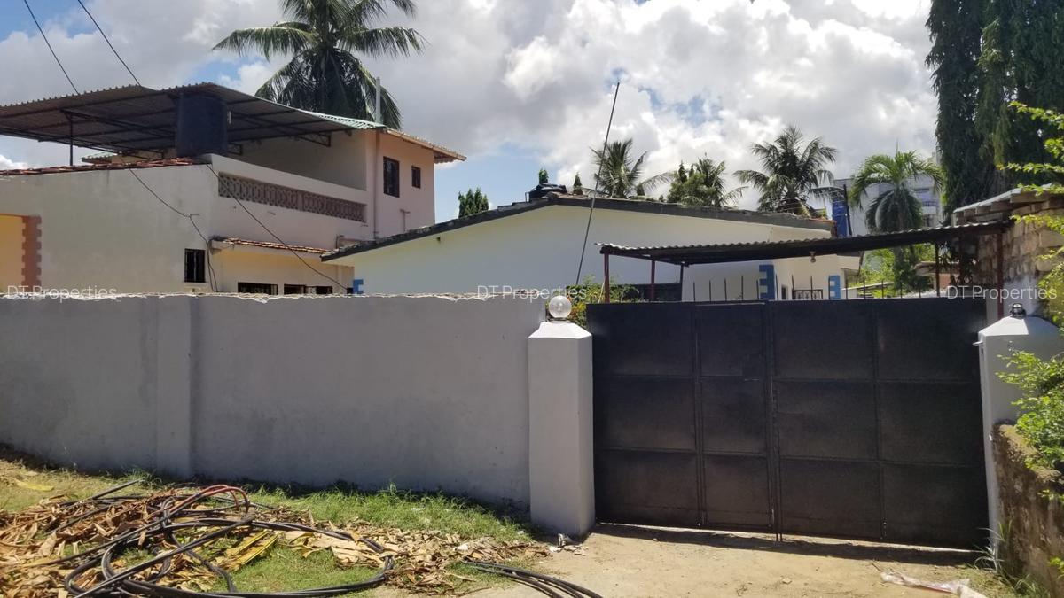 2 Bed House at Vescon - 1